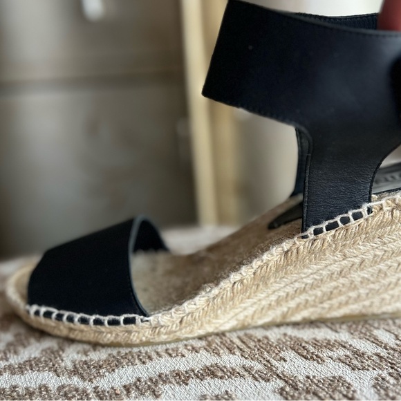 Black leather sandals espadrilles ankle strap velcro closure - Picture 6 of 14